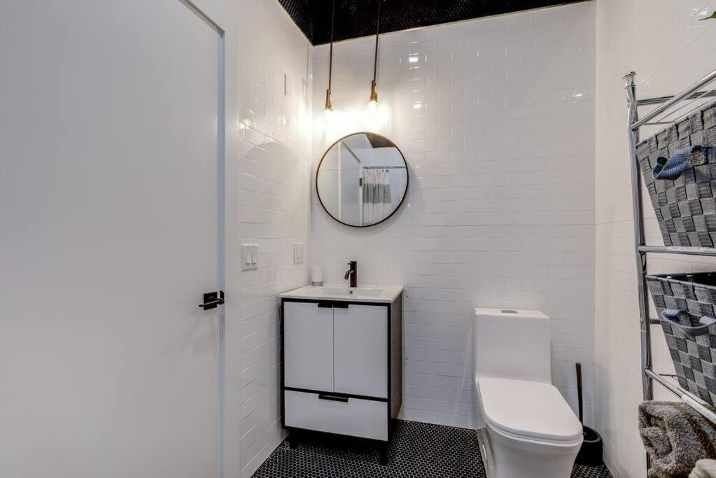 Luxury Designer Theme 2Br Apt Near Nyc / Thepath Apartment Newark Exterior photo