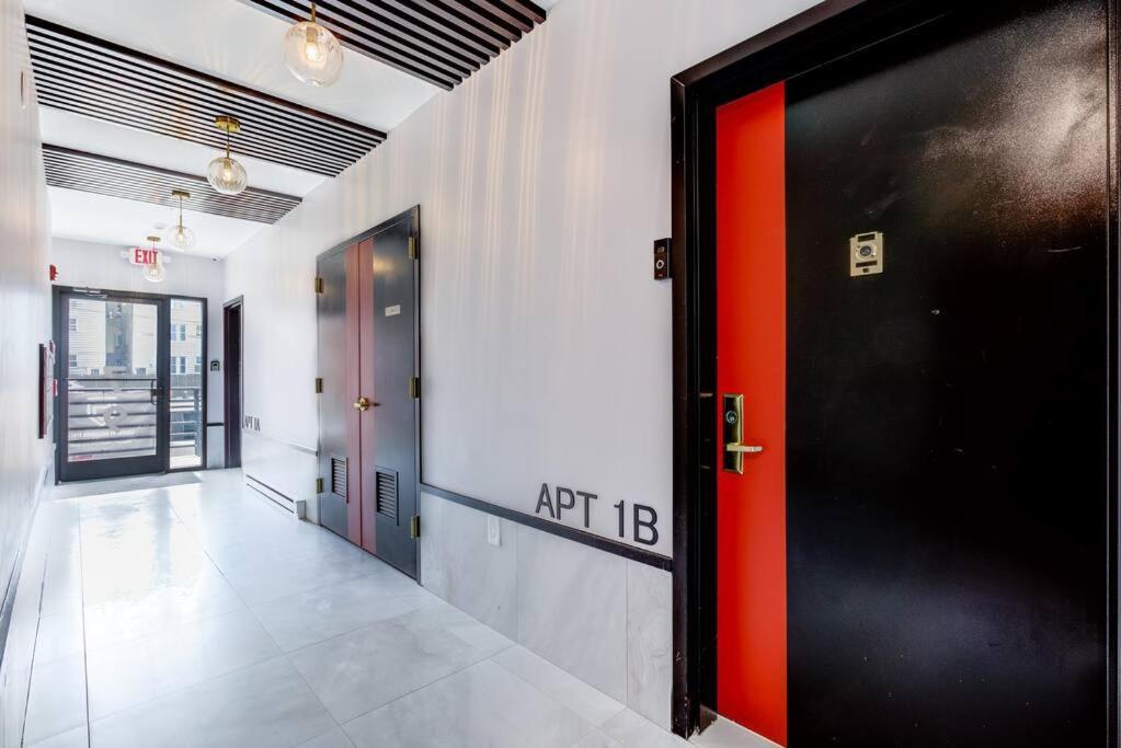 Luxury Designer Theme 2Br Apt Near Nyc / Thepath Apartment Newark Exterior photo